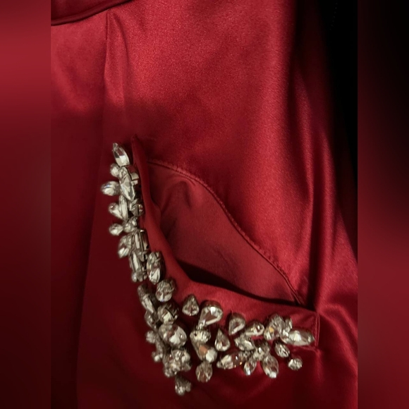 SHERRI HILL strapless satin short dress with jeweled pockets - Picture 7 of 11